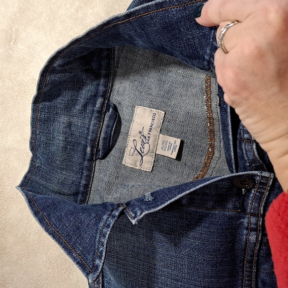 Levi's - Picture 9 of 16